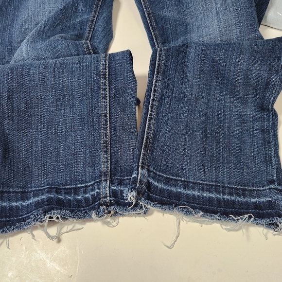 Current/Elliot The Straight Cropped Medium Wash Jeans Size 28 Light distressing - Picture 13 of 15